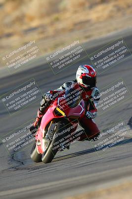 media/Oct-06-2024-Race Pace (Sun) [[d7d39ec7ad]]/1-Turn 10 (730am)/